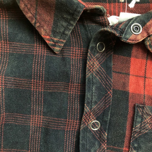 Mossimo Size Small 6/7 plaid snap up collared dress shirt - Picture 2 of 5